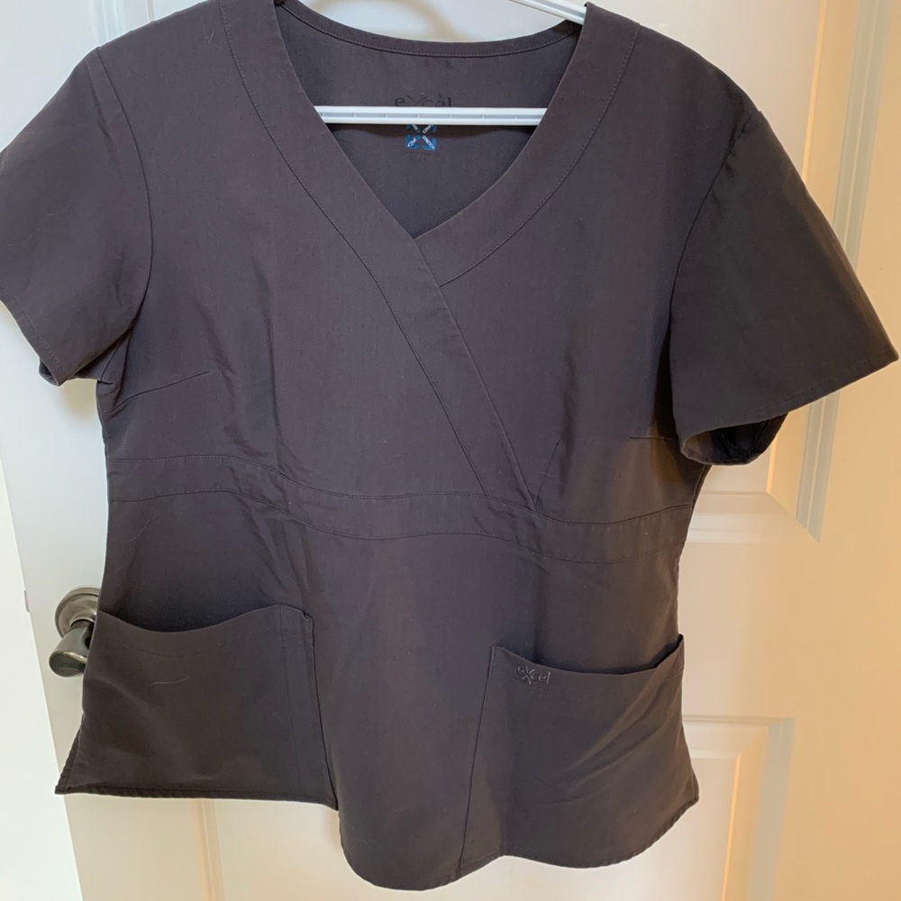 Excel grey scrub top (Large)